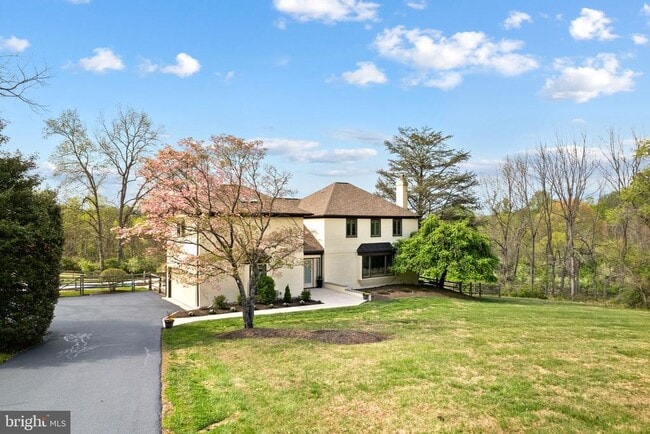 Photo - 883 Echo Hill Rd