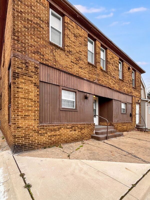 Photo - 116 E Great Lakes St Condo Unit 1