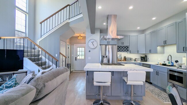 Photo - 40 N Golfview Ct