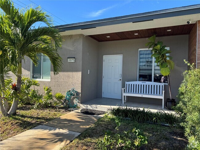 Building Photo - 2075 NW 75th St Rental
