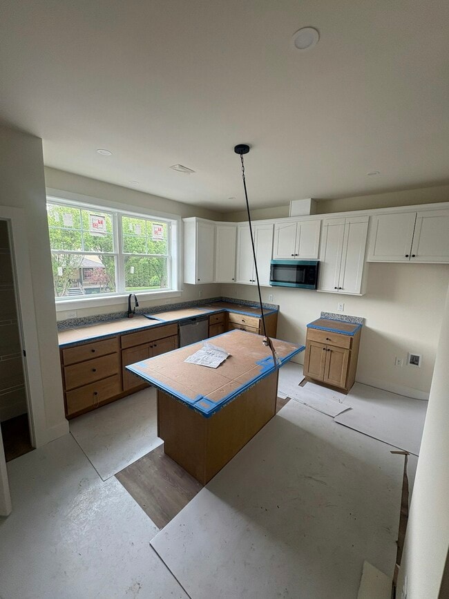 Photo - 216 Hull Ave