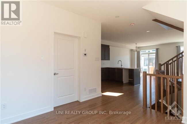 Photo - 65 Robusta Ln