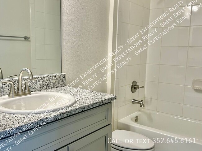 Photo - 678 Walkertown Dr