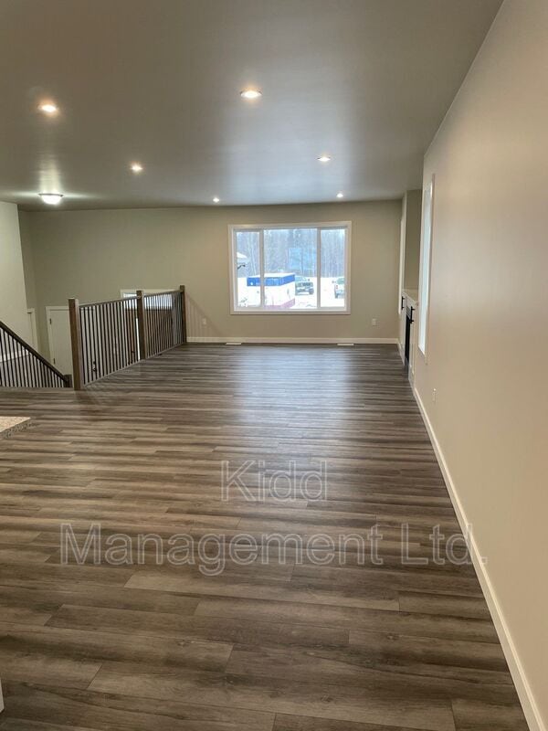 Photo - 6285 Monterey Rd W