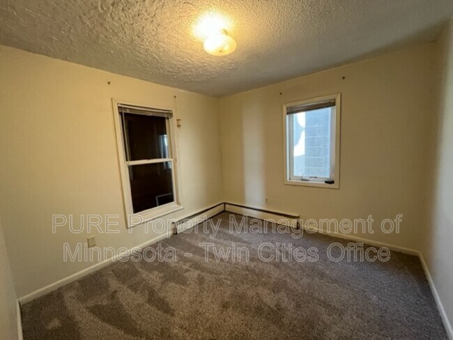 Photo - 840 Beech St Unit Apt 4