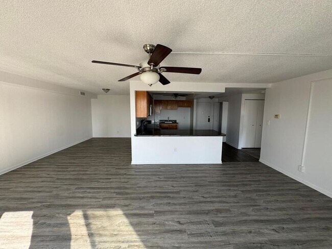 Photo - 16400 N Park Dr Unit APT 810