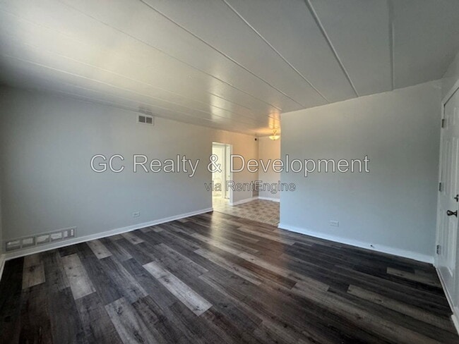 Photo - 332 Wilson Ave Unit E