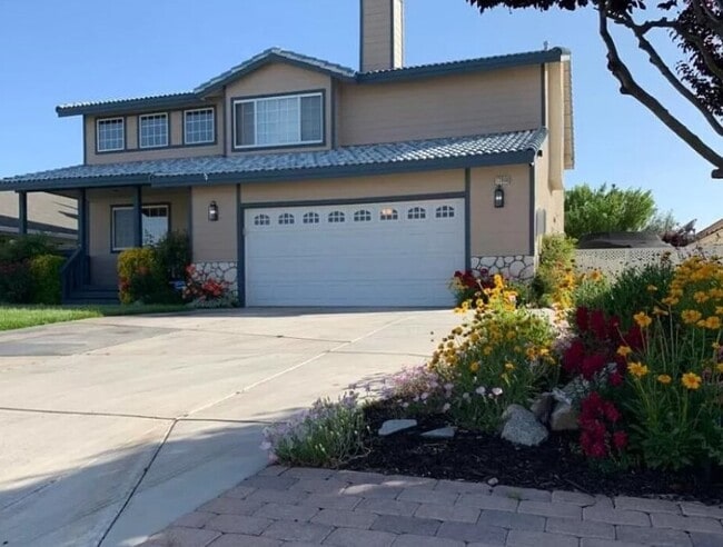 Building Photo - 13960 Driftwood Dr Unit B