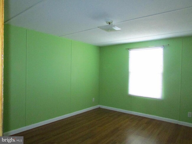 Photo - 24995 Kruger Rd