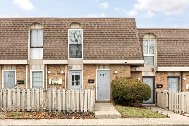 Building Photo - 7488 Country Brook Dr Unit 7488