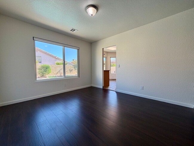 Photo - 1538 Roughrider Cir