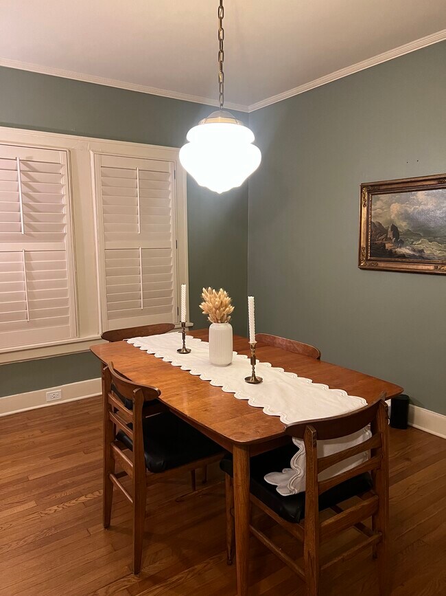 Photo - 319 E Lullwood Ave