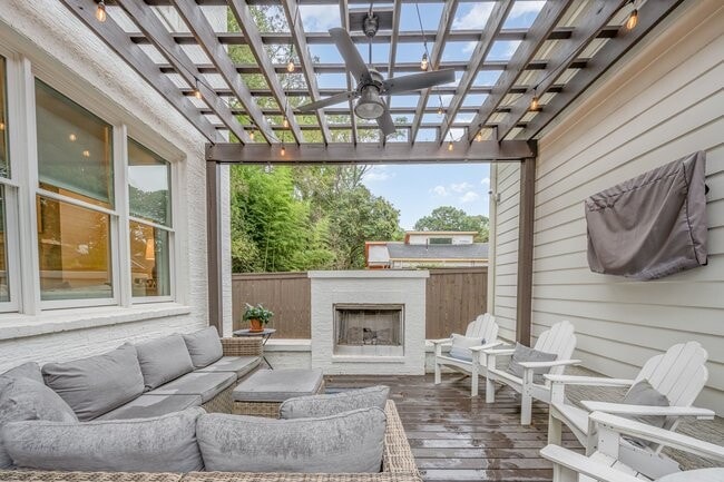 Photo - 748 Ellsworth Rd