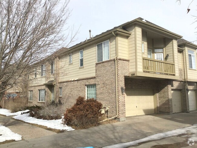 Building Photo - 3 bedroom 2.5 Bath Town home for rent at C...