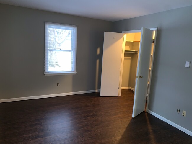 Photo - Shai Lynn Apartments