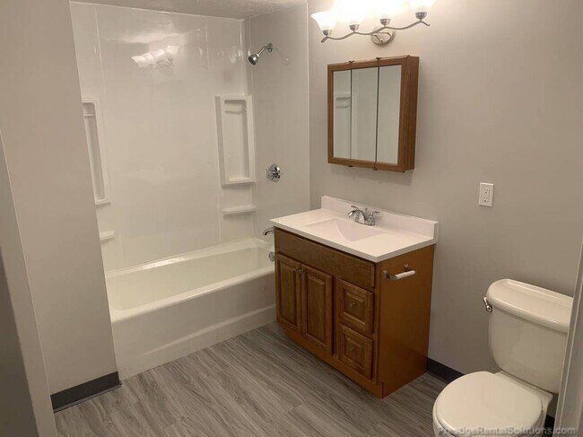 Photo - 21 Willow St