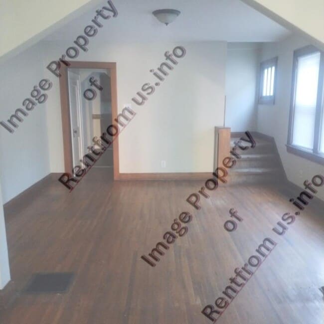 Photo - 743 S Terrace Ave