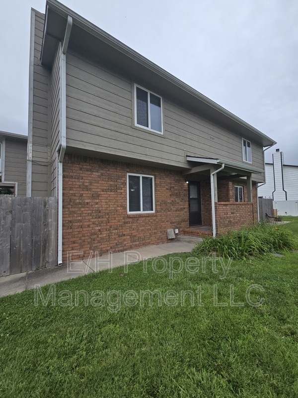 Building Photo - 9105 W Westlawn St Unit 1
