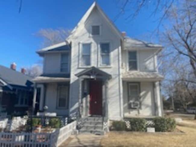 Building Photo - 124 Allison St Unit B