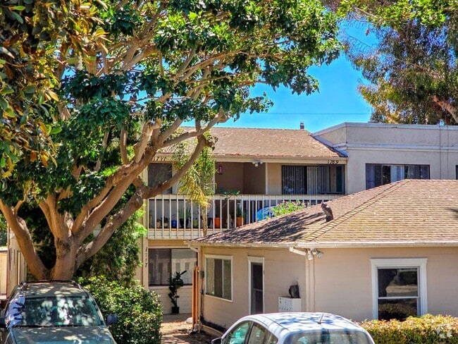 Building Photo - Thomas Ave Unit 1767 Rental
