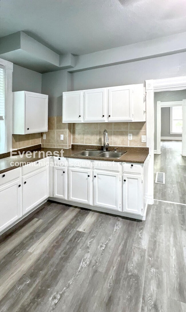 Photo - 3226 Smart Ave Unidad a