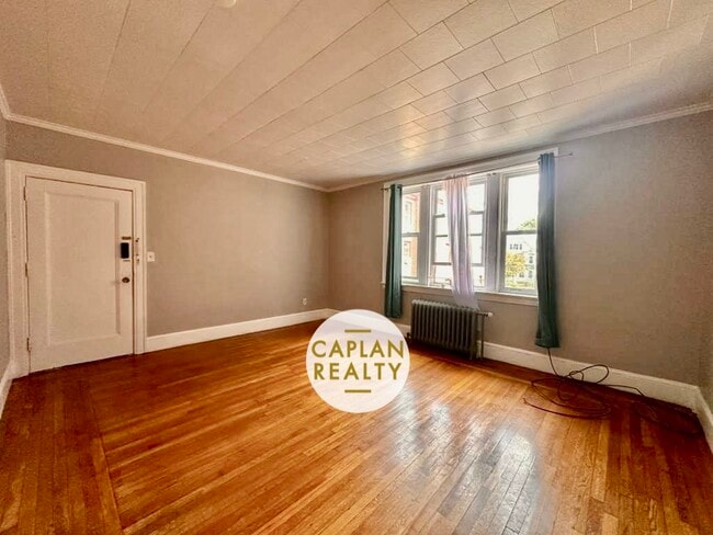 Building Photo - 94 Norton St Unit C3