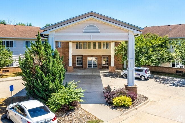 SUGAR CREEK APARTMENTS