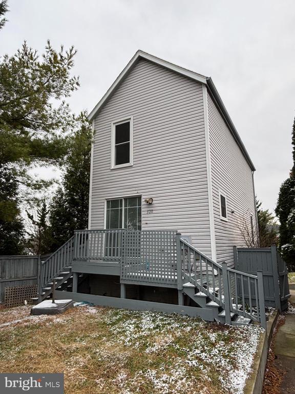 Photo - 520 W Liberty St