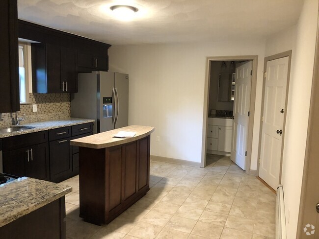 Building Photo - 585 Broadway Unit 1 Rental