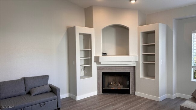 Photo - 5252 Island Chain Rd