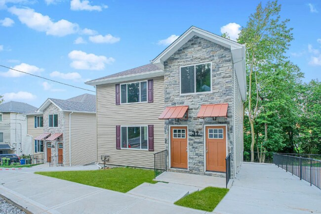 Photo - 31 Cunard Ave Unit 1 and 2