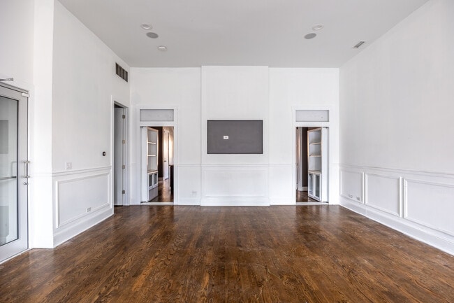 Photo - 1008 W Lake St Unit 2