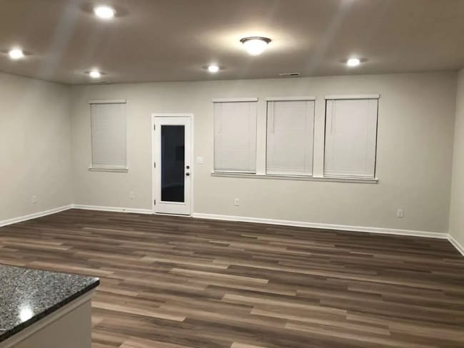 Photo - 3131 Glenn Hope Wy