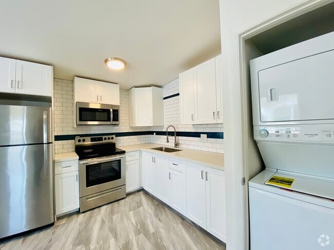 Building Photo - Modern living in this completely remodeled... Rental
