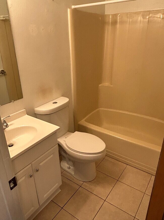 807 Christopher Pl Unit B