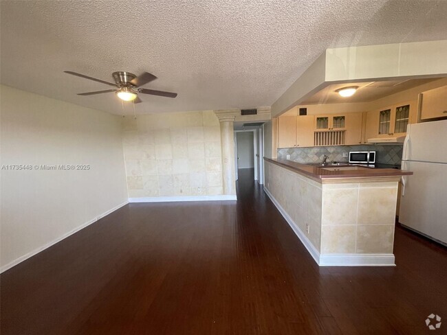 Building Photo - 13255 SW 9th Ct Unit 413G Rental