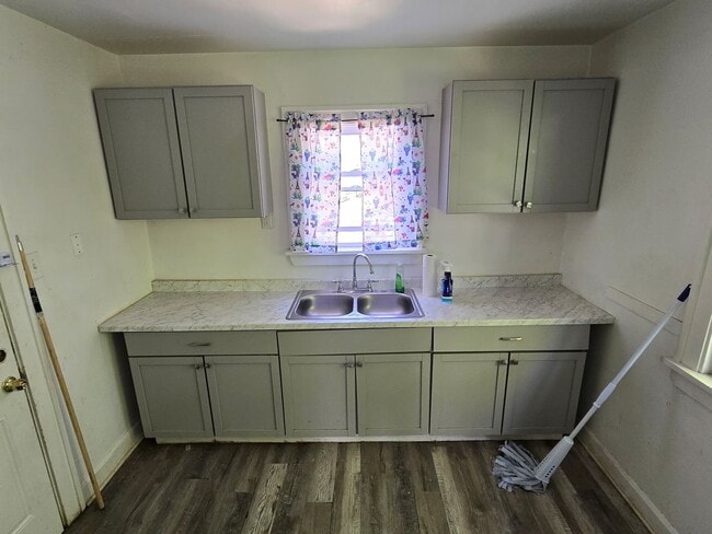 Photo - 11817 Dove Ave Unidad 2