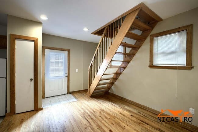 Photo - 226 E 16th Ave