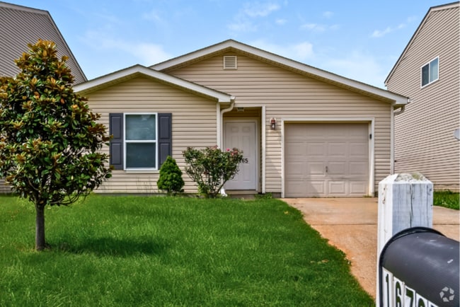 Building Photo - 16765 Wellhouse Dr