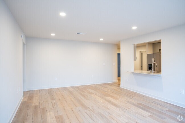 3BR, 2BA - 1,394SF - Living Room