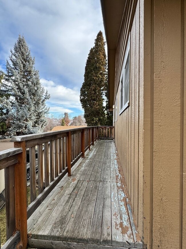 Photo - Near Franklin Park 2 br 1ba, stacked washer/dryer included.