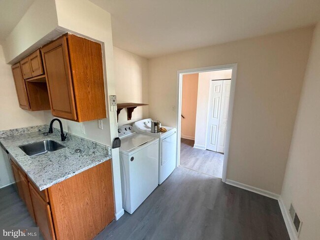 Photo - 3473 Beale Ct