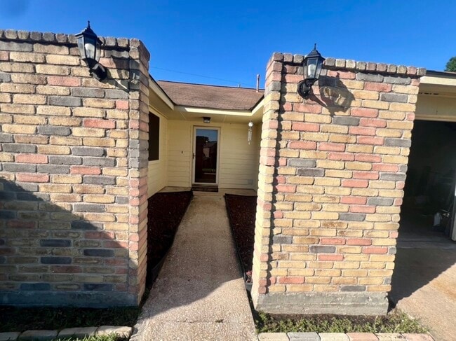 Photo - 17010 Sunview Ct