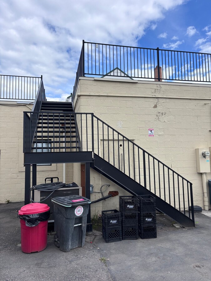 Photo - 320 S Main St Unit 1