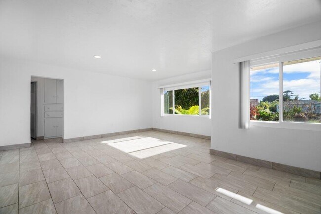 Photo - 608 N Rios Ave