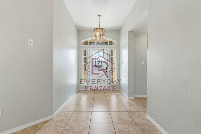 5582 Perdita Dr