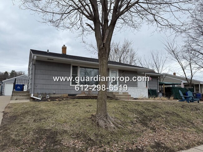 Building Photo - 1266-1268 Saint Paul Ave Unit 1266 Rental