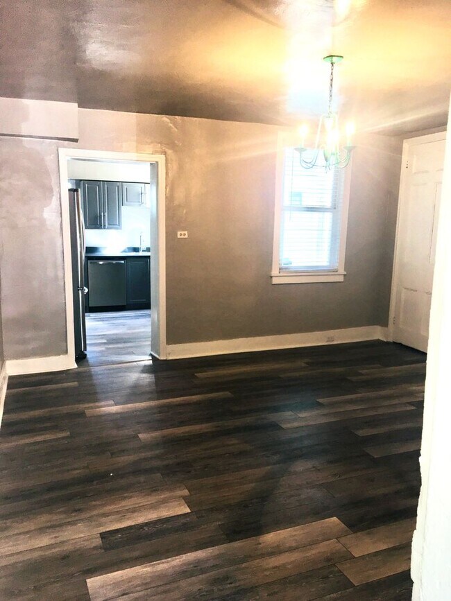 Photo - 3 bedroom in heart of South Side