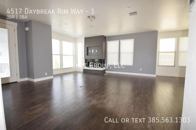Photo - 4517 Daybreak Rim Way