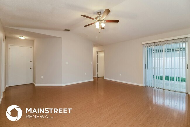 Photo - 1433 Vinetree Dr